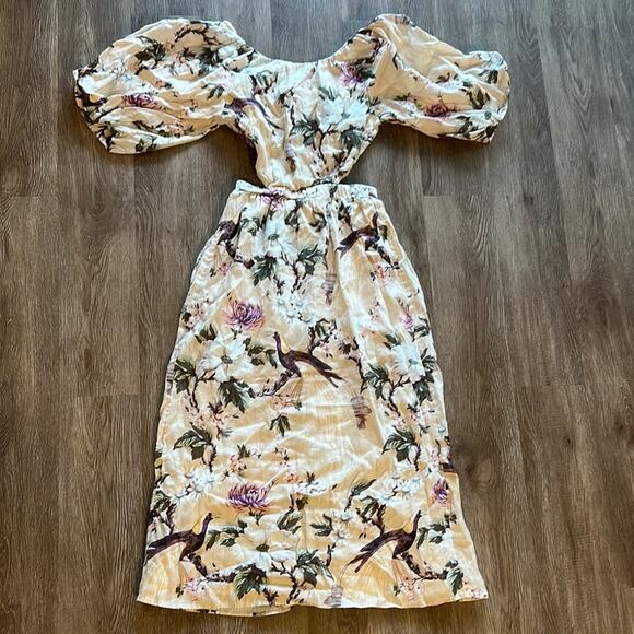 H&M Dresses & Skirts - NWT H&M Voluminous Cut-Out Floral Puff Sleeve Linen Dress Size XS